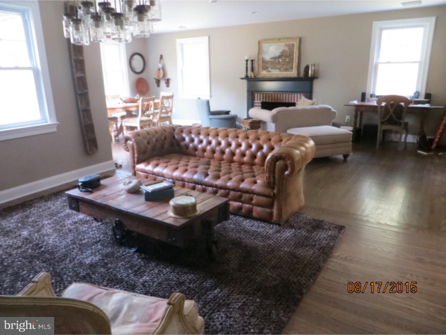 316 Howarth Road Media, PA 19063 - Photo 10 of 25 Living Room