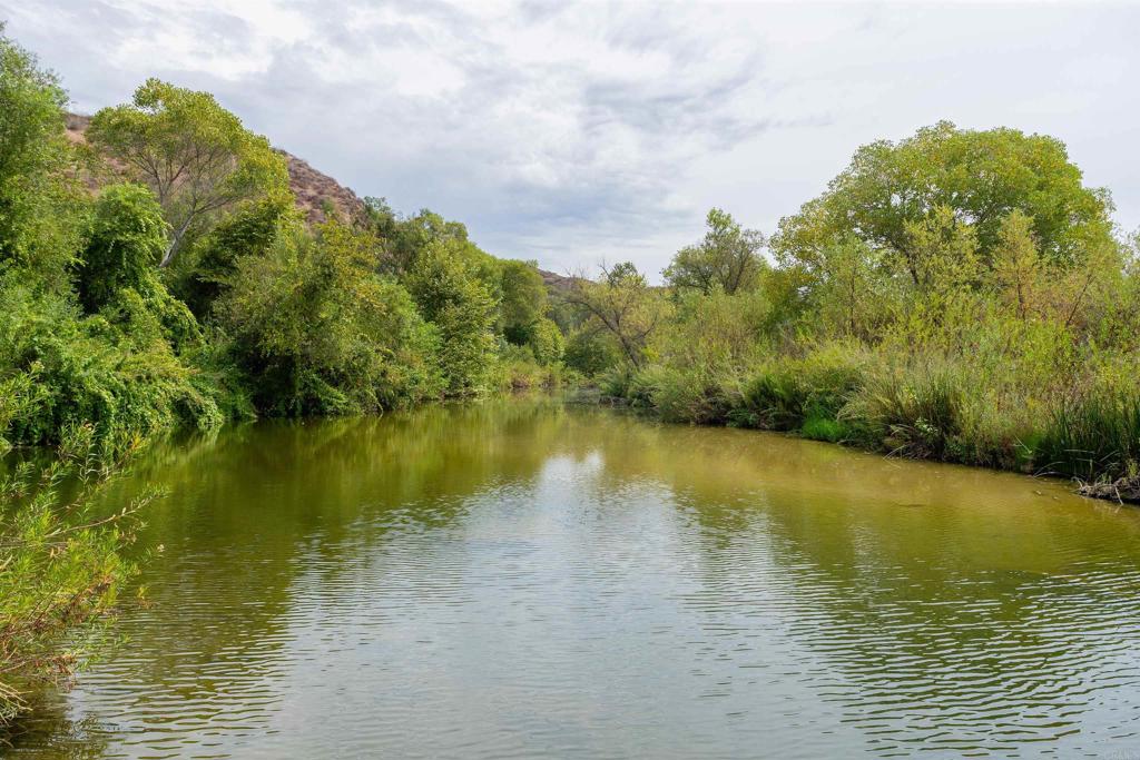 1738 Vía De Lago Fallbrook, CA 92028 - Photo 24 of 25