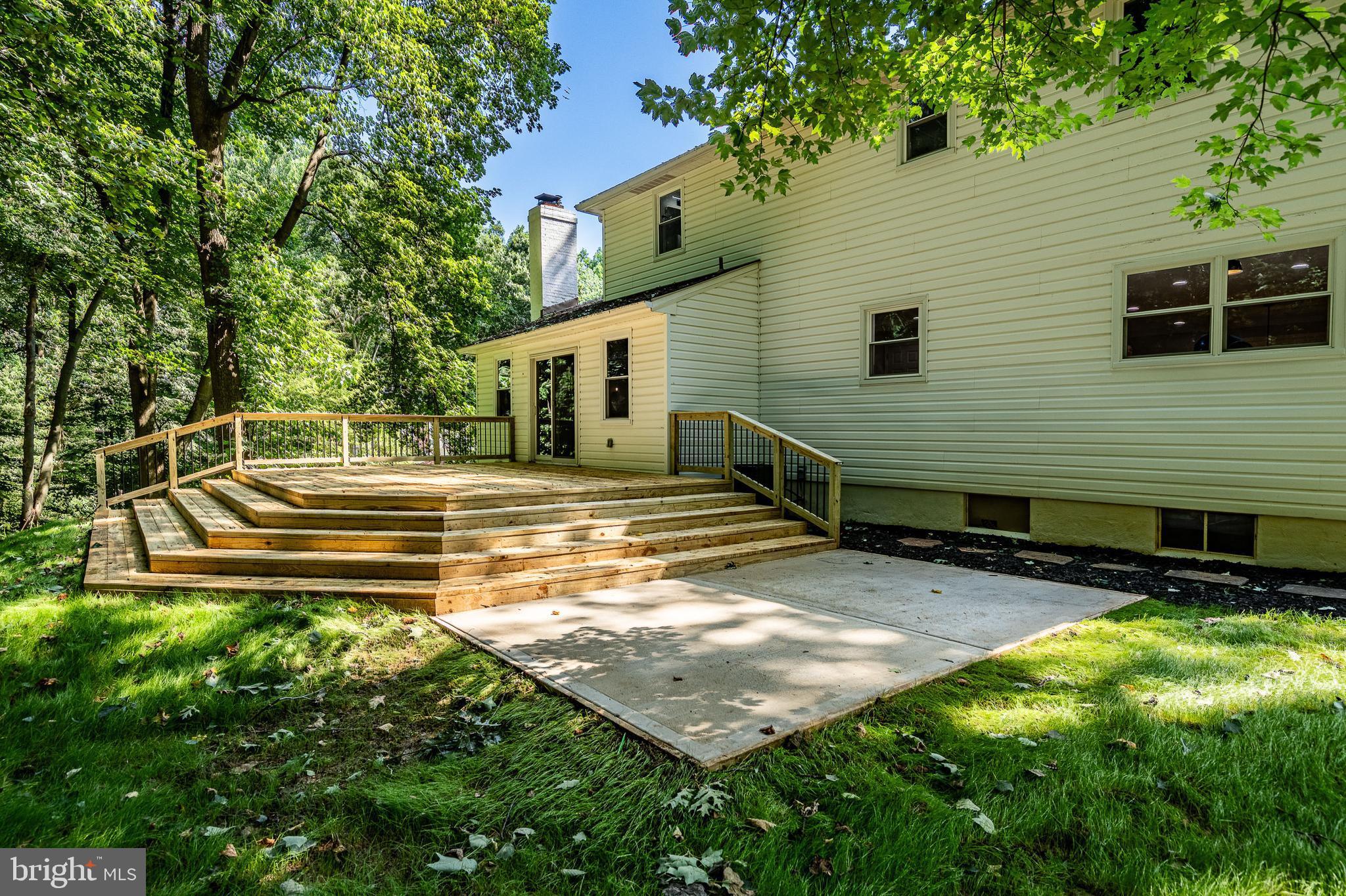 4 Blue Jay Drive Newark, DE 19713 - Photo 45 of 59 Deck