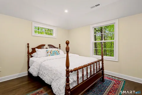 $1,295,000 | 174 East Lane, Stamford, CT 06905