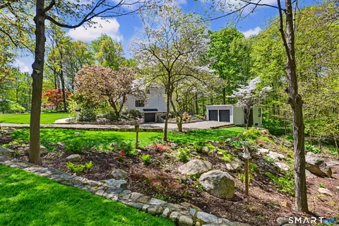 $1,295,000 | 174 East Lane, Stamford, CT 06905