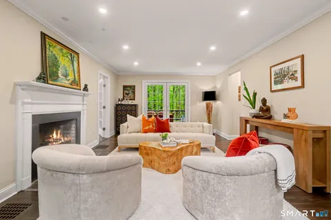 $1,295,000 | 174 East Lane, Stamford, CT 06905