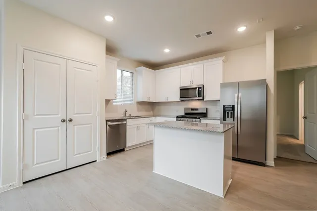 $2,275 | 13487 Maltessa Drive, Magnolia, TX 77354