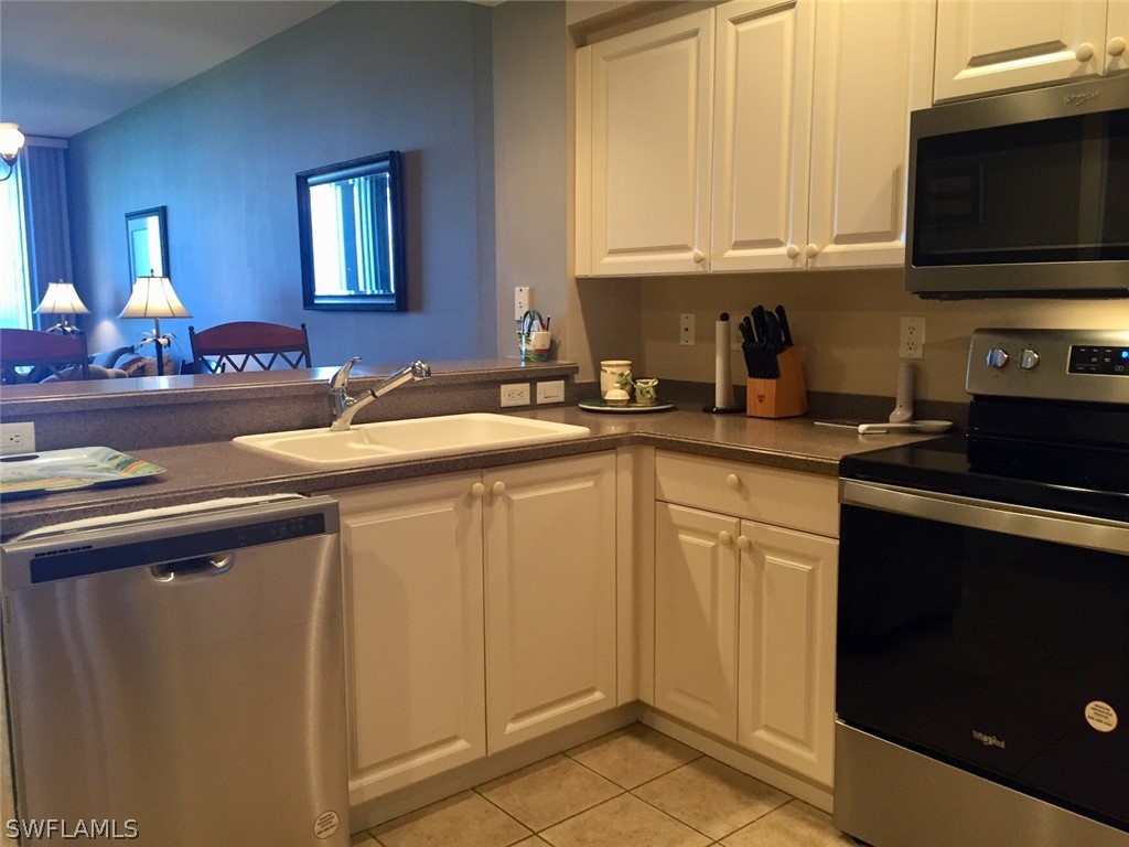 3191 Matecumbe Key Road, Unit 207 Punta Gorda, FL 33955 - Photo 5 of 35 Gallery Image 5