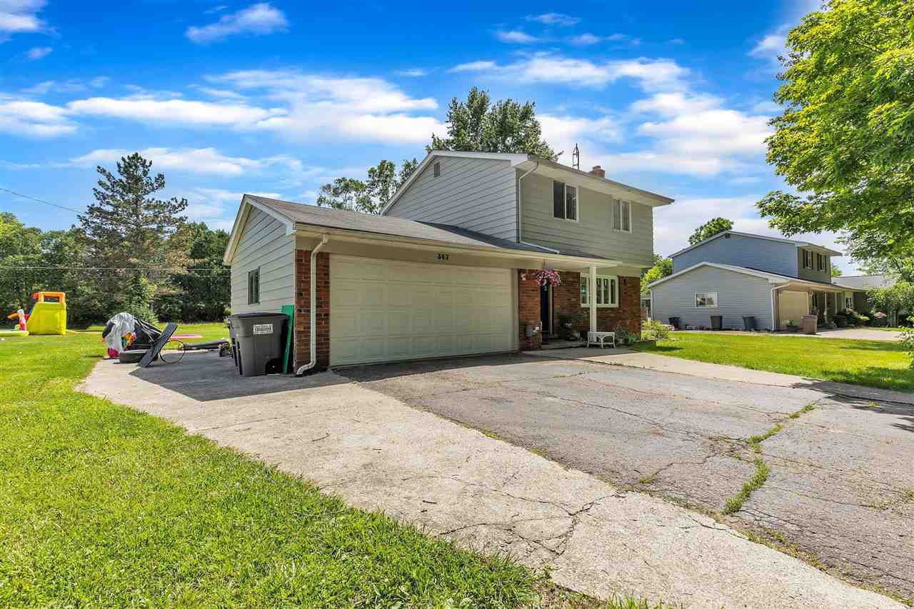 367 Davis Lake Road Lapeer, MI 48446 - Photo 3 of 26