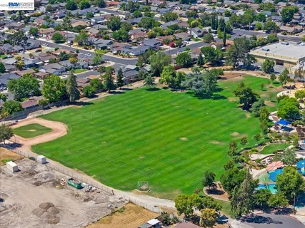 $950,000 | 833 El Rancho Drive, Livermore, CA 94551