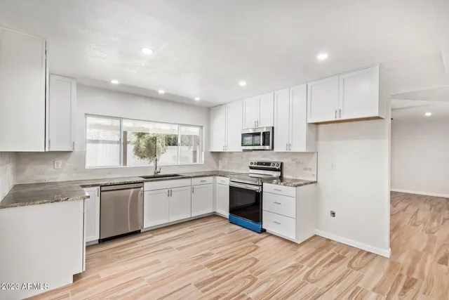 $2,995 | 1337 East Northshore Drive, Tempe, AZ 85283