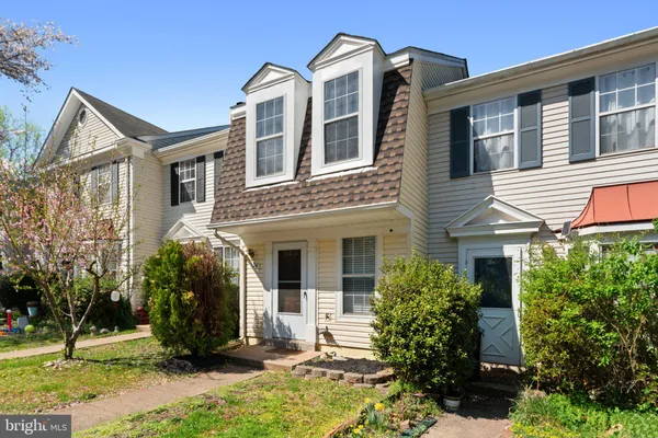 $399,900 | 34 Palmer Court, Sterling, VA 20165