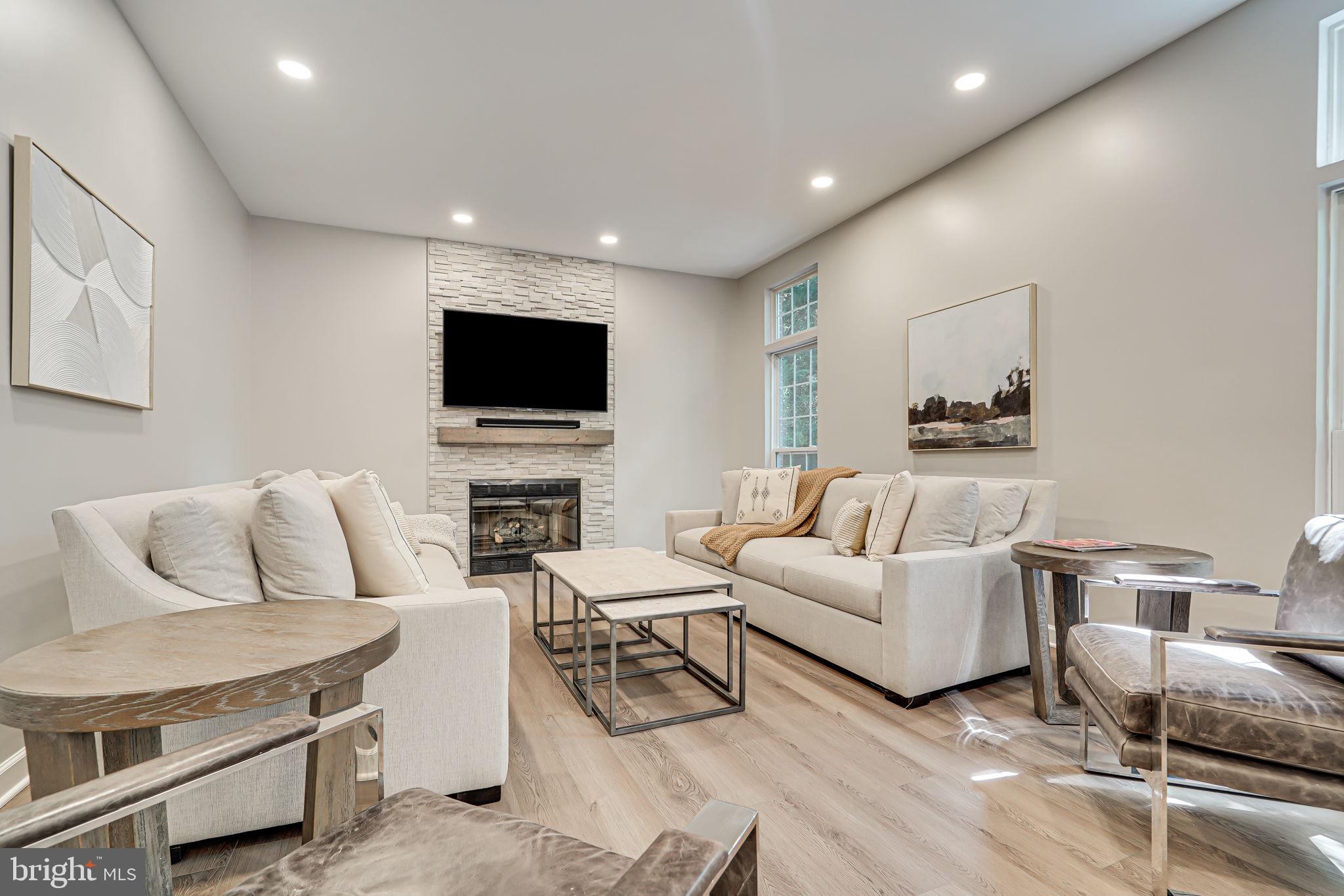 4583 Kieland Ridge Road Fairfax, VA 22030 - Photo 4 of 46