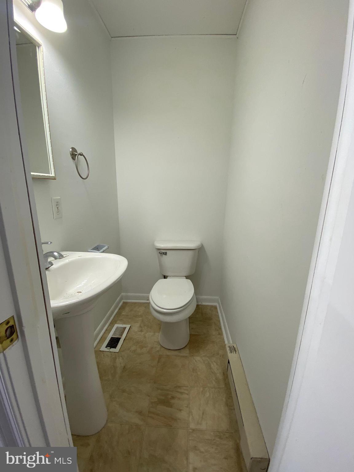 137 Harding Lane Inwood, WV 25428 - Photo 21 of 38 1/2 Bath in Bedroom 1