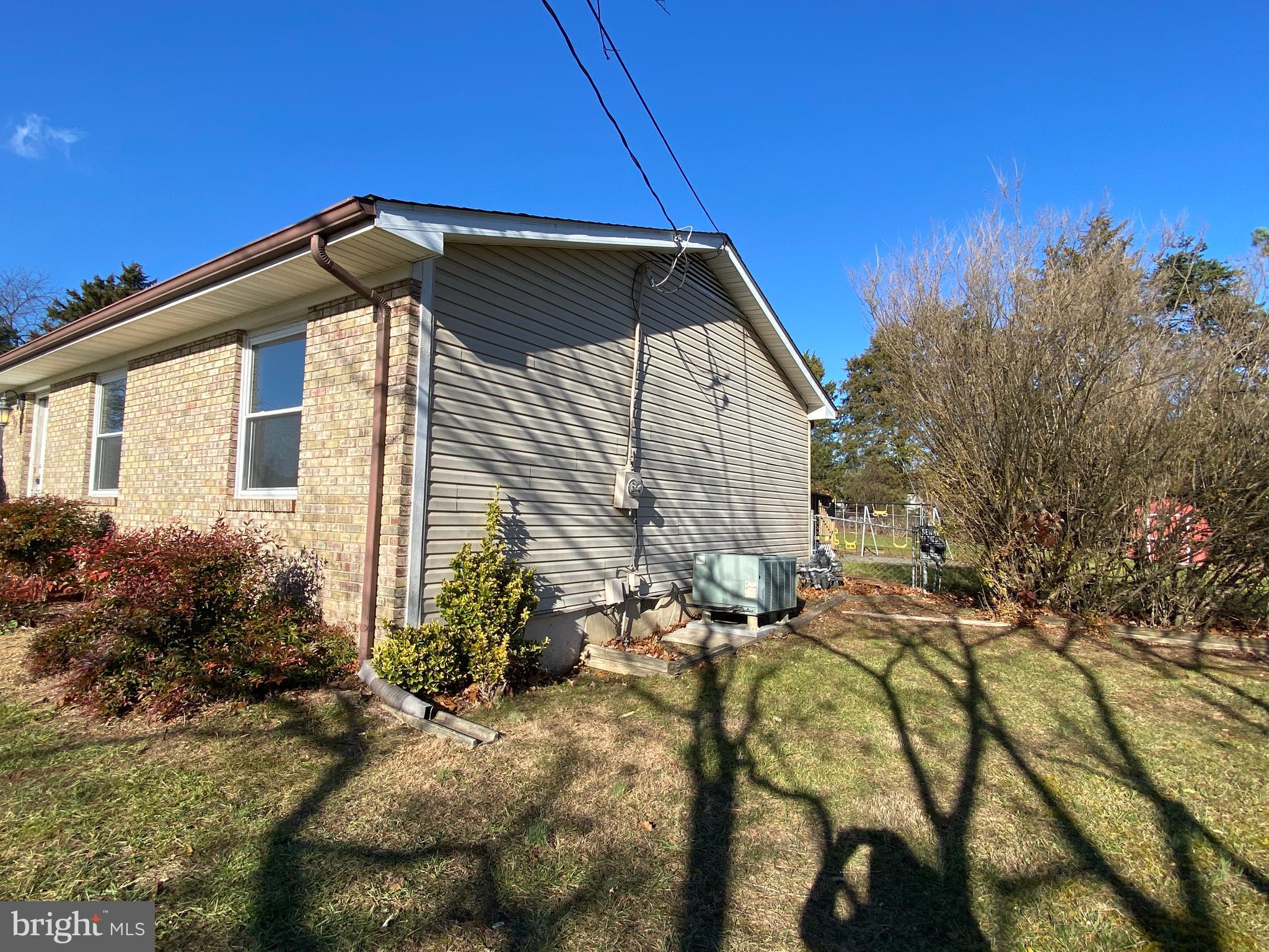137 Harding Lane Inwood, WV 25428 - Photo 5 of 38 Right side of home