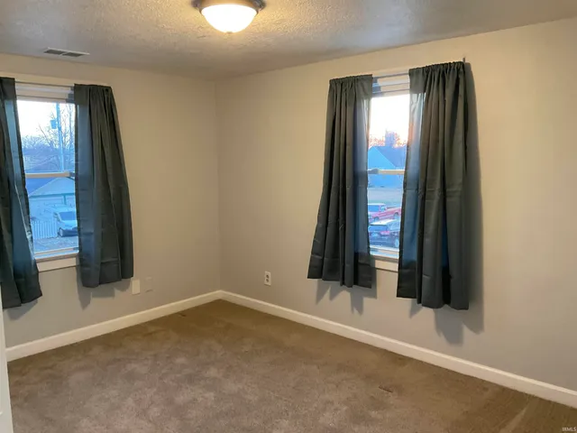 $1,800 | 1405 North Anthony Boulevard, Fort Wayne, IN 46805