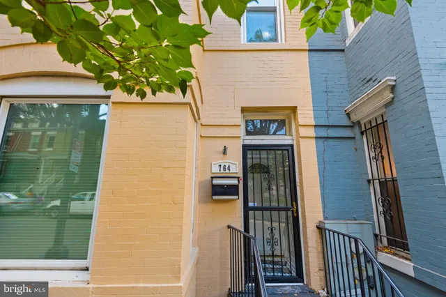 $4,900 | 764 Harvard Street Northwest, Washington, DC 20001
