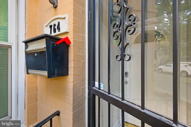 $4,900 | 764 Harvard Street Northwest, Washington, DC 20001