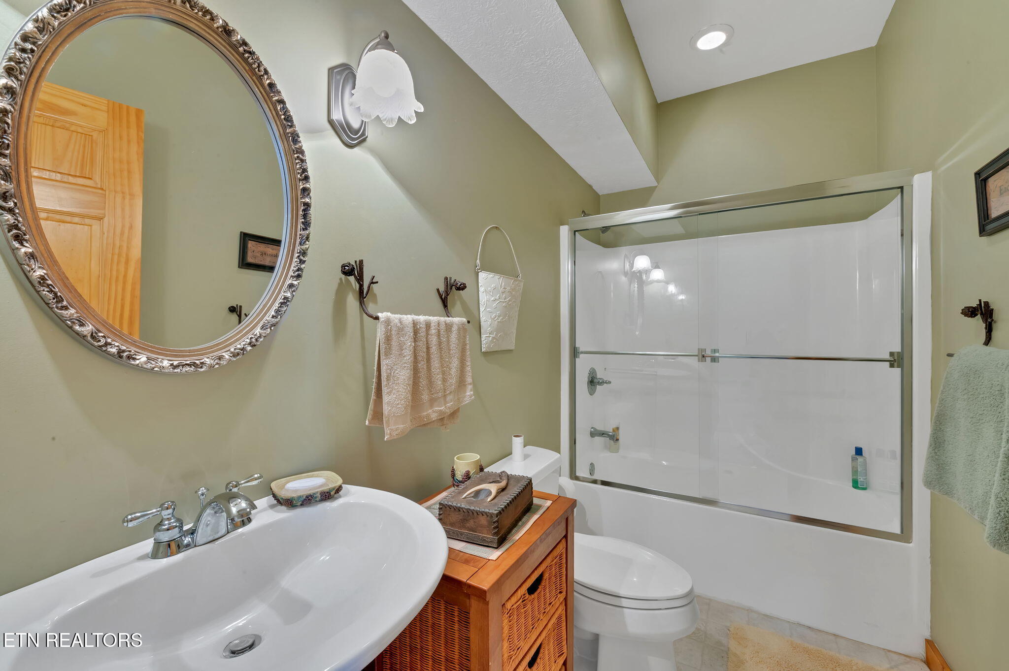 507 Clinch View Road New Tazewell, TN 37825 - Photo 31 of 47 40-web-or-mls-MMM_6098