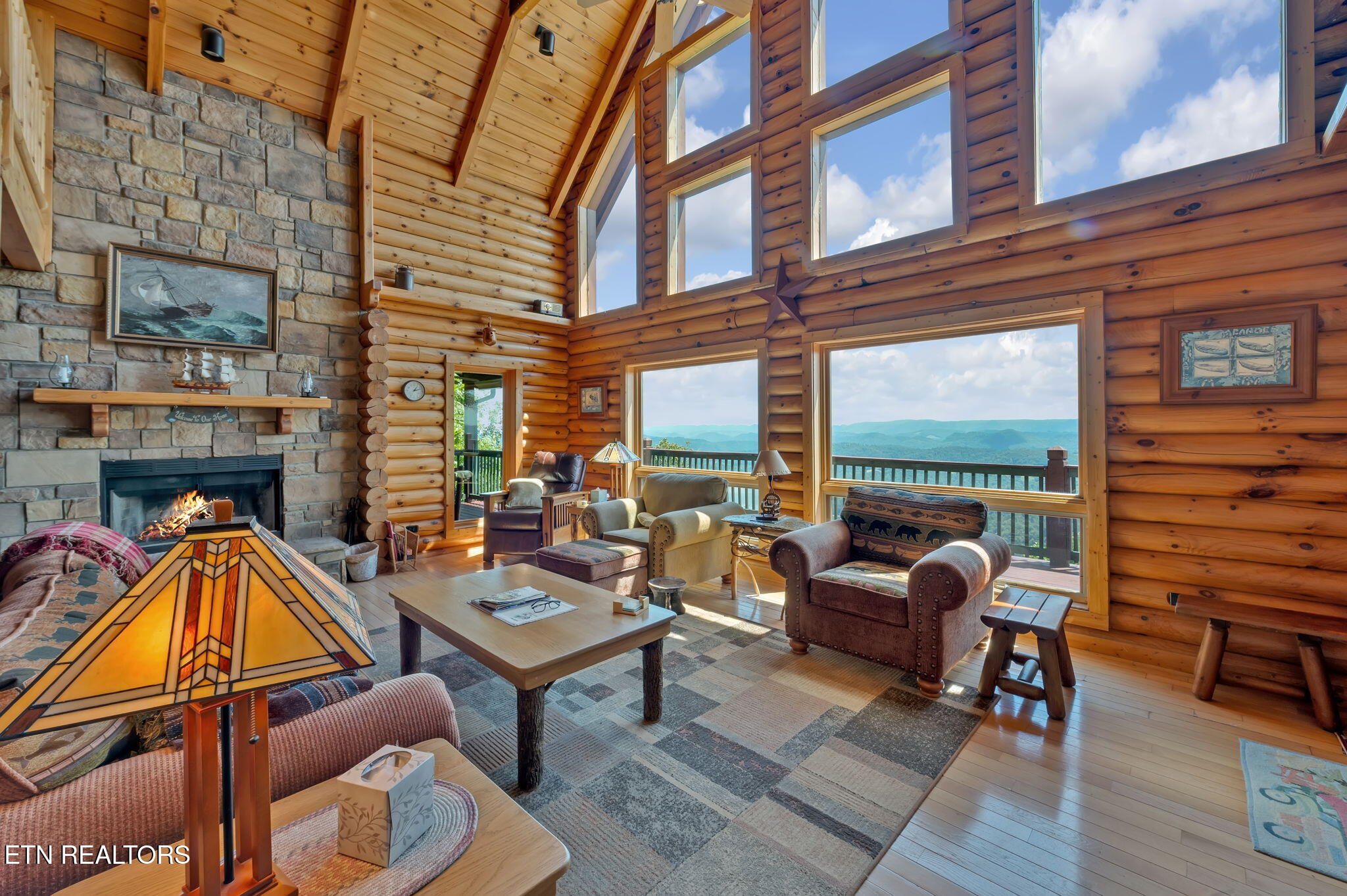 507 Clinch View Road New Tazewell, TN 37825 - Photo 4 of 47 13-web-or-mls-MMM_5978