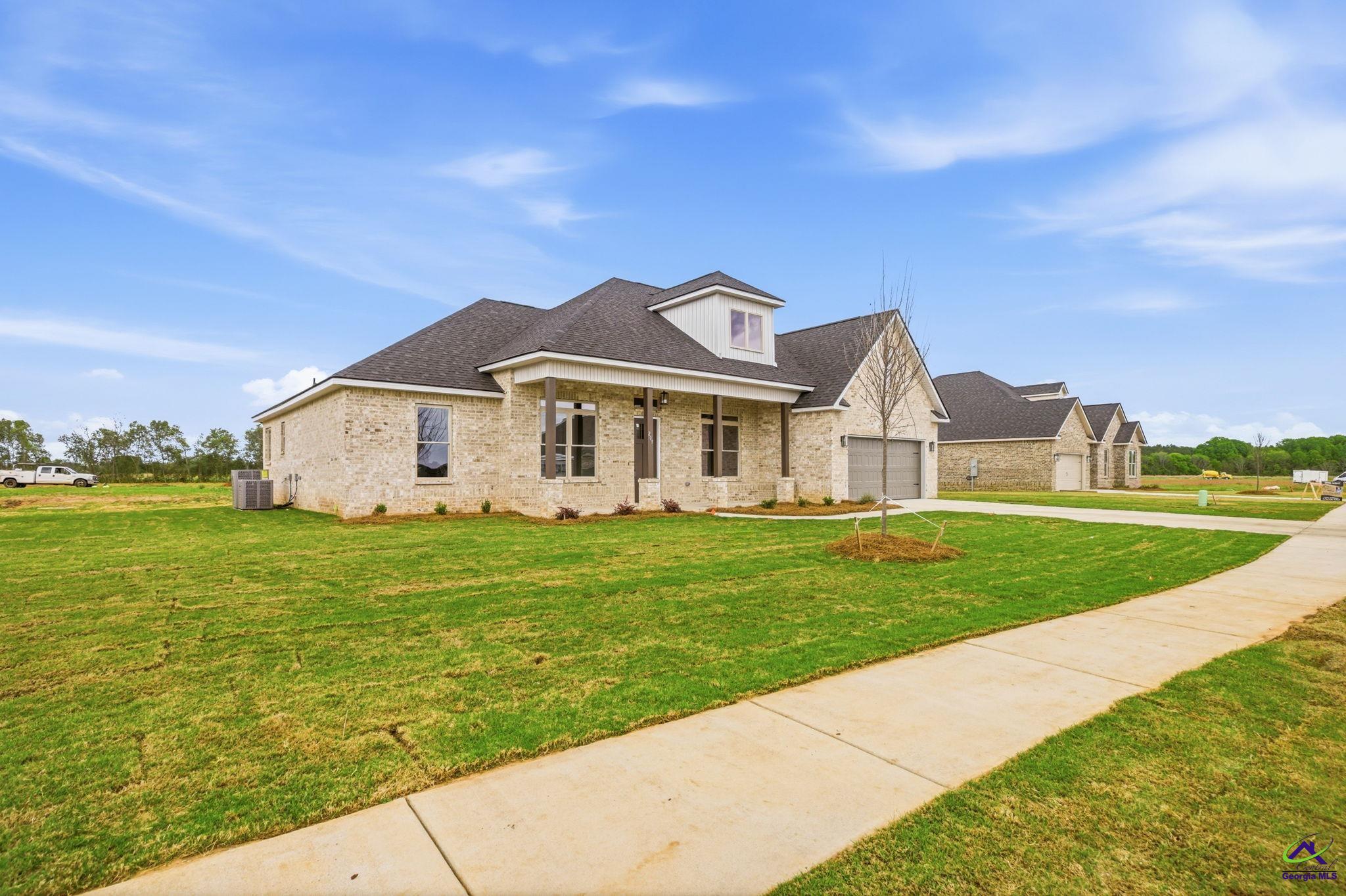 209 Farmland Circle Perry, GA 31069 - Photo 2 of 55