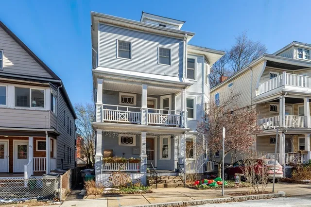 $3,000 | 21 Ericsson Street, Unit 2, Cambridge, MA 02138