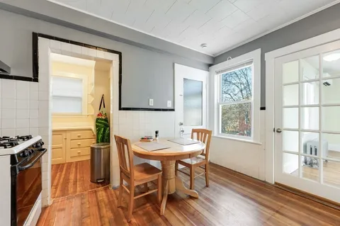 $3,000 | 21 Ericsson Street, Unit 2, Cambridge, MA 02138