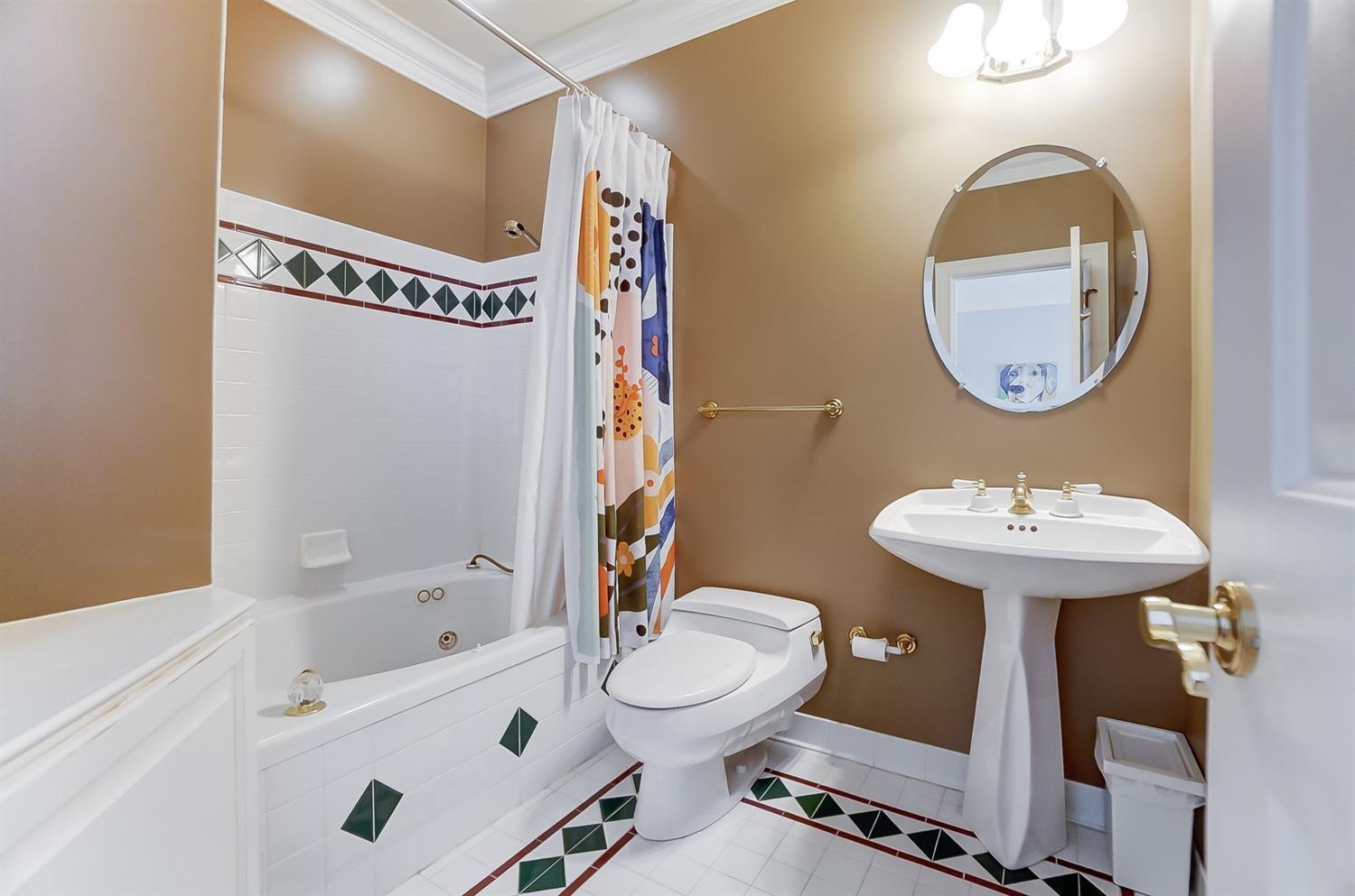 7278 Lawyer Road Cincinnati, OH 45244 - Photo 27 of 47