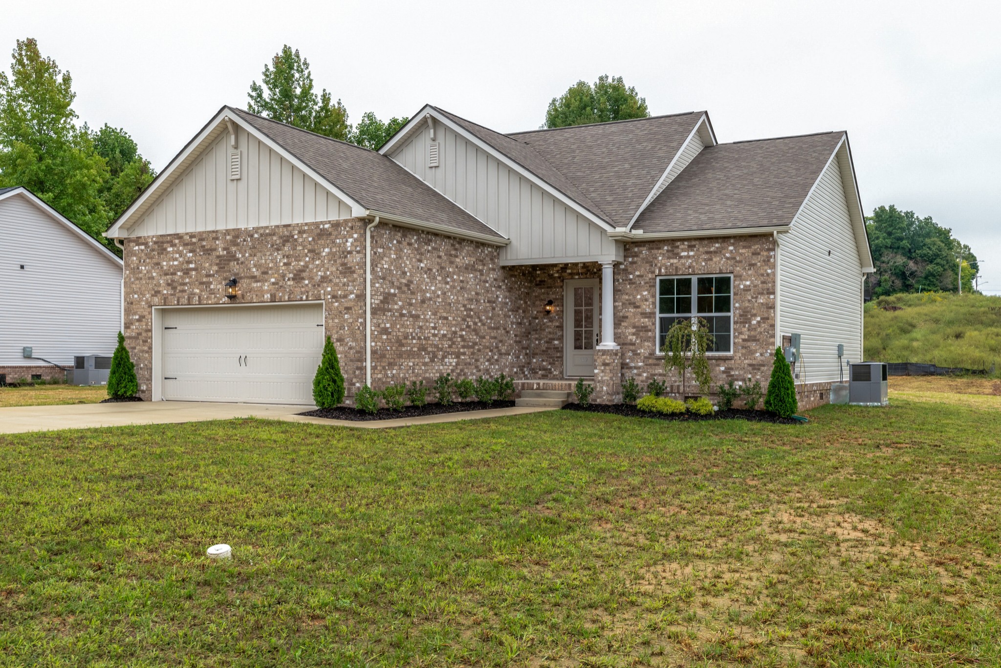 149 Hillview Way Springfield, TN 37172 - Photo 2 of 28 Gallery Image 2