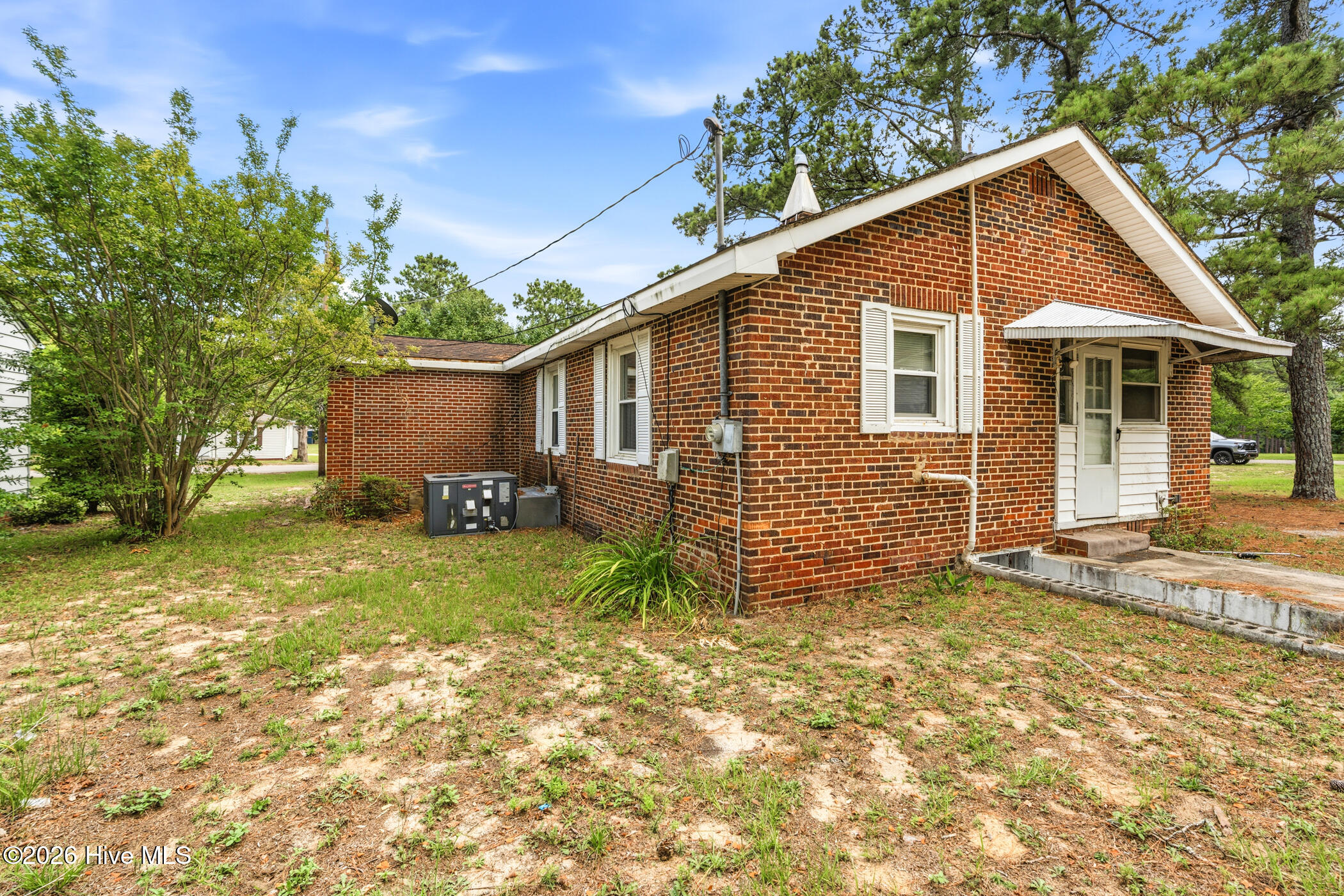 906 Rice Street Hamlet, NC 28345 - Photo 4 of 25