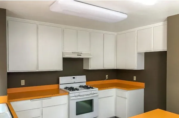 $4,350 | 2240 India Street, Los Angeles, CA 90039