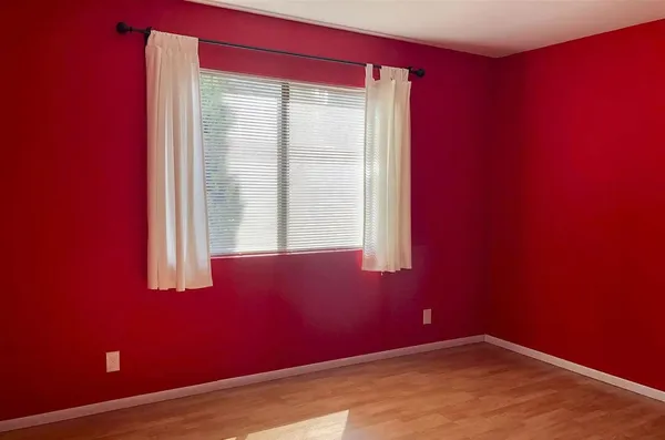 $4,350 | 2240 India Street, Los Angeles, CA 90039