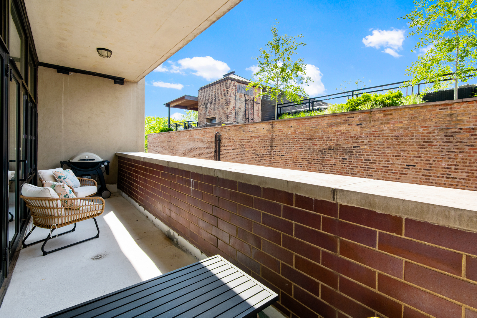 3946 North Ravenswood Avenue, Unit 409 Chicago, IL 60613 - Photo 12 of 14 Gallery Image 12