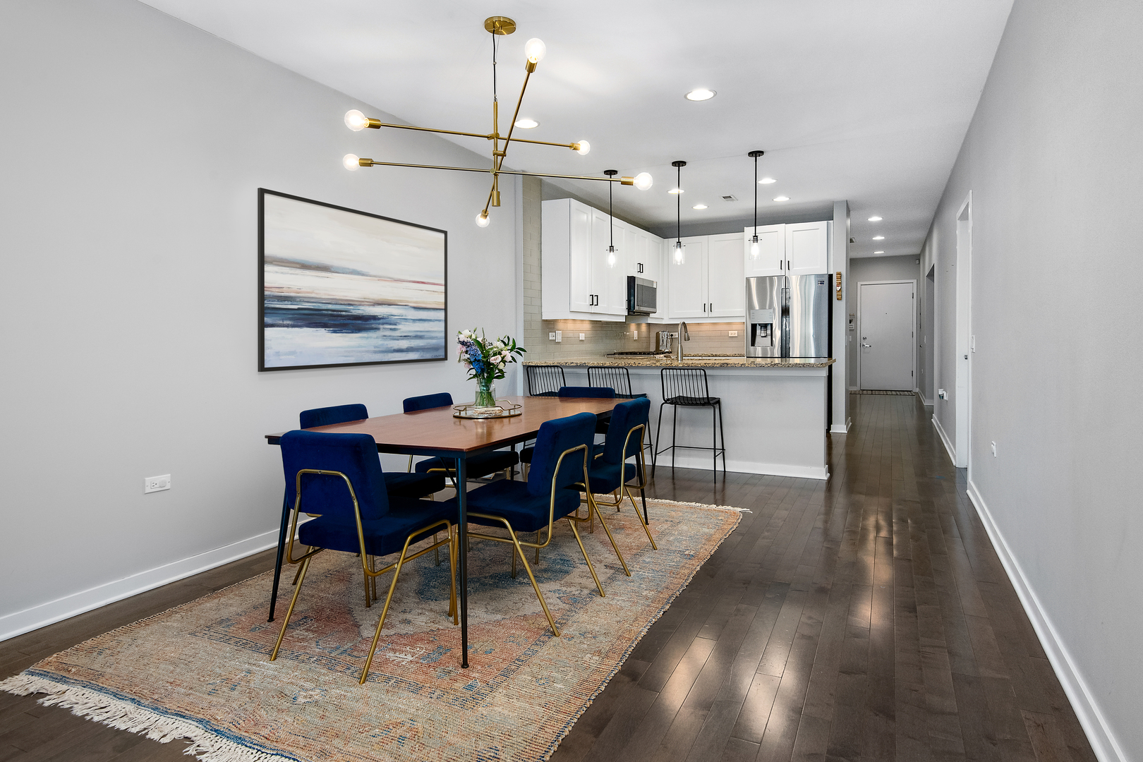 3946 North Ravenswood Avenue, Unit 409 Chicago, IL 60613 - Photo 3 of 14 Gallery Image 3