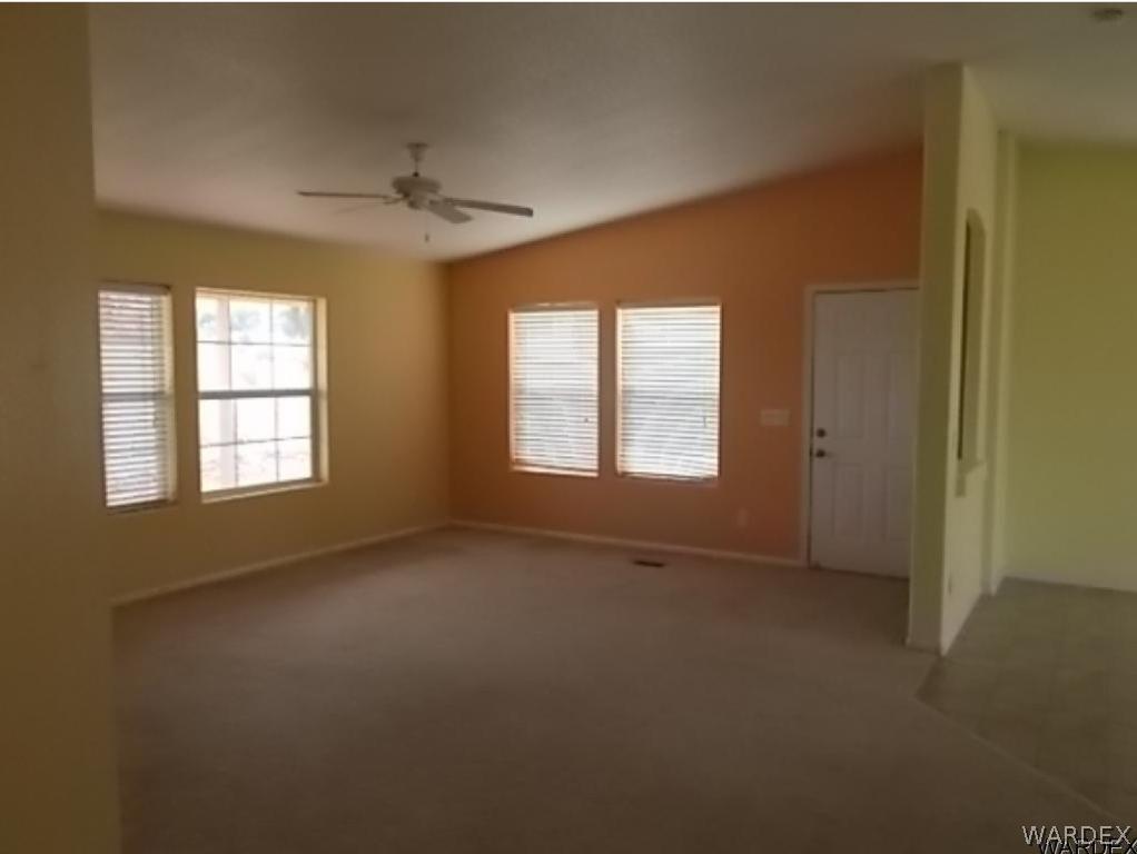 2012 Gold Road Kingman, AZ 86401 - Photo 8 of 24 Living
