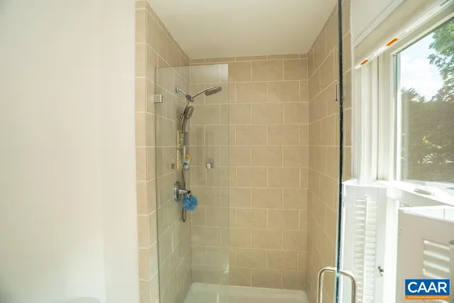 $585,000 | 1712 Hearthglow Lane, Charlottesville, VA 22901