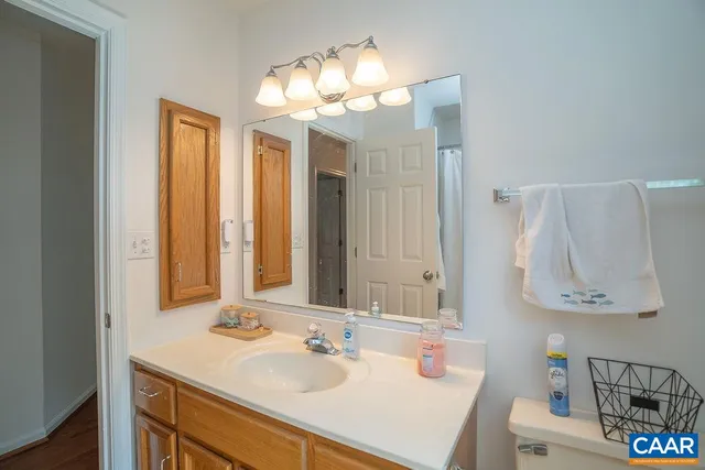 $585,000 | 1712 Hearthglow Lane, Charlottesville, VA 22901