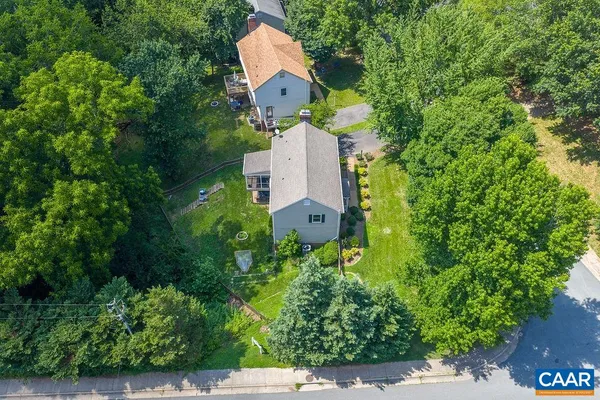 $585,000 | 1712 Hearthglow Lane, Charlottesville, VA 22901
