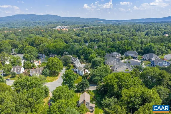 $585,000 | 1712 Hearthglow Lane, Charlottesville, VA 22901