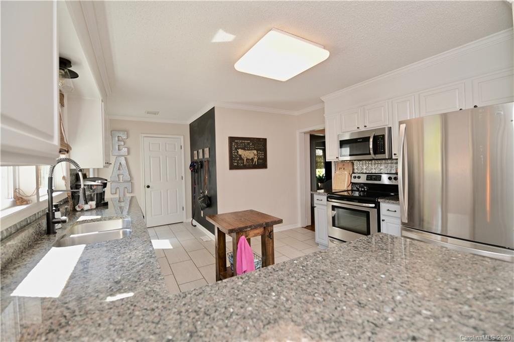 1305 Jackson Road Gastonia, NC 28052 - Photo 14 of 43 Gallery Image 14