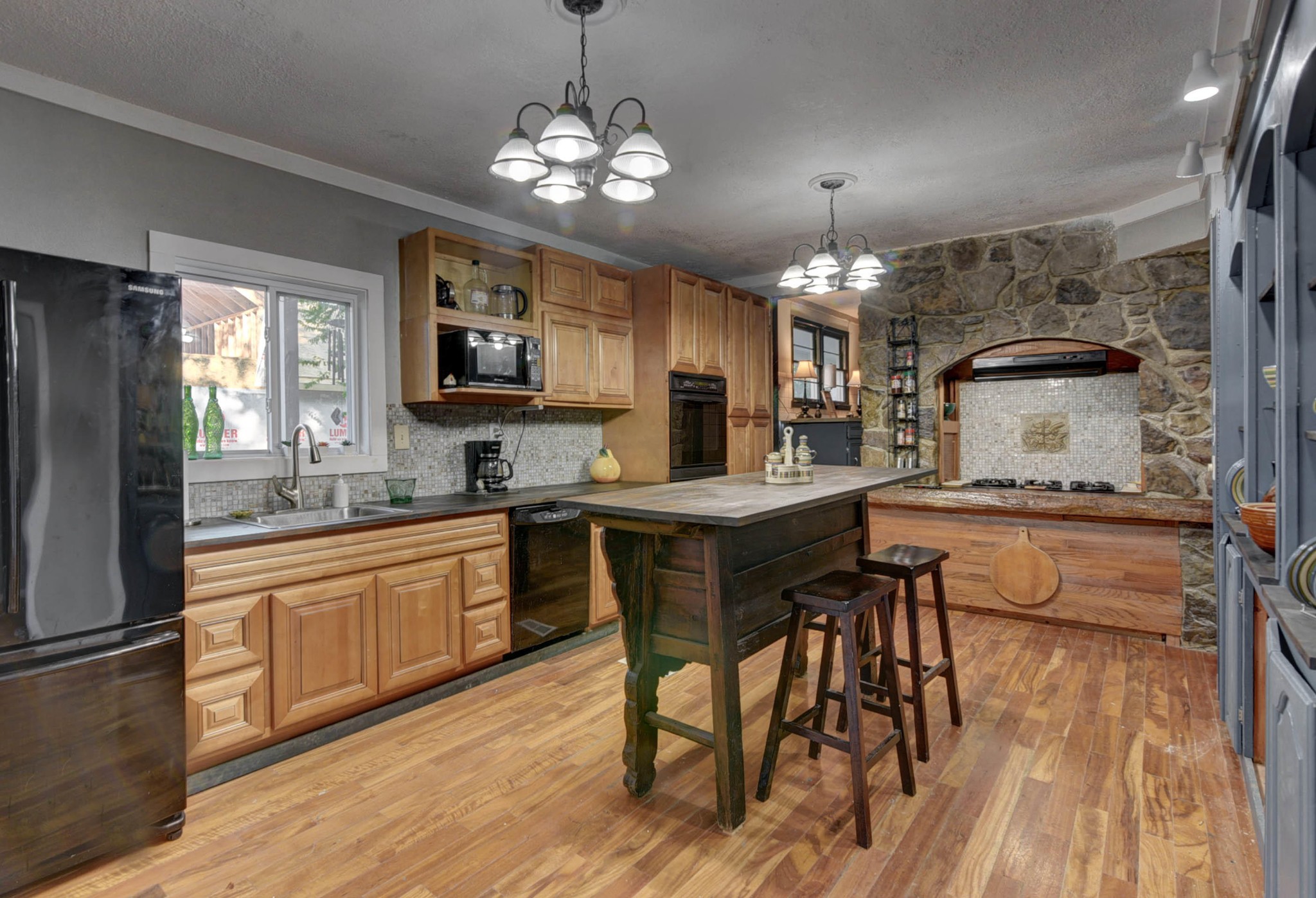 608 Eagle Bend Road Clinton, TN 37716 - Photo 2 of 3 Gallery Image 2