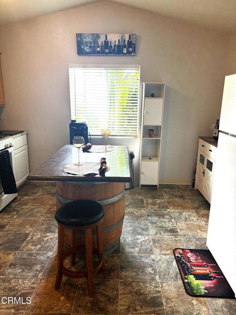 48 Via Lisboa, Unit 48 Camarillo, CA 93012 - Photo 3 of 10 2