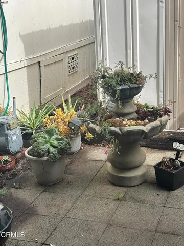 $185,900 | 48 Via Lisboa, Unit 48, Camarillo, CA 93012