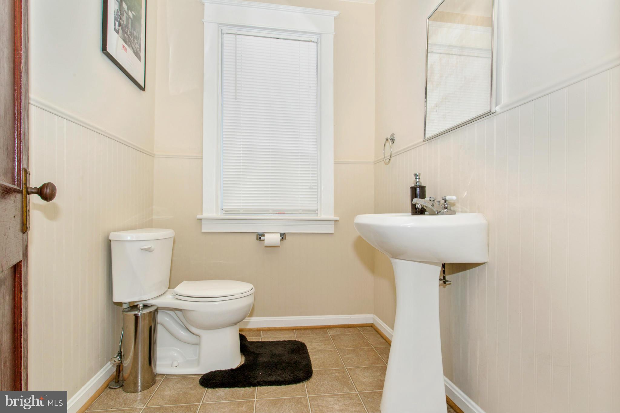 11218 Marbern Road Hagerstown, MD 21740 - Photo 18 of 30 Bath