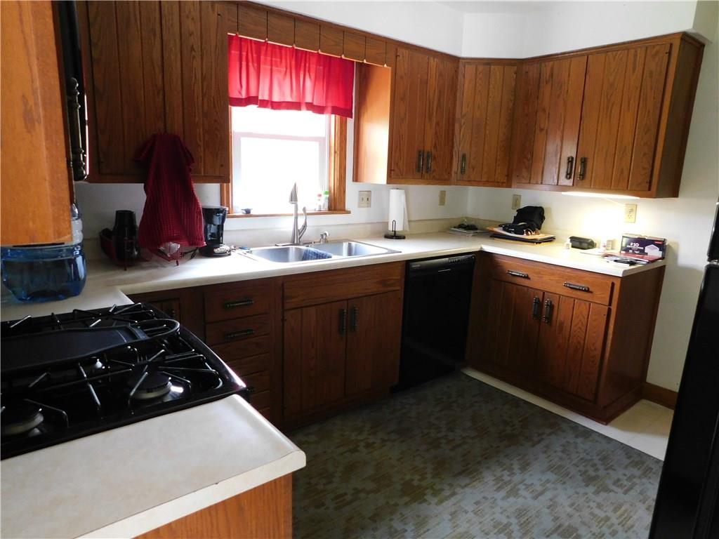 445 Chicora Road Butler, PA 16001 - Photo 7 of 13