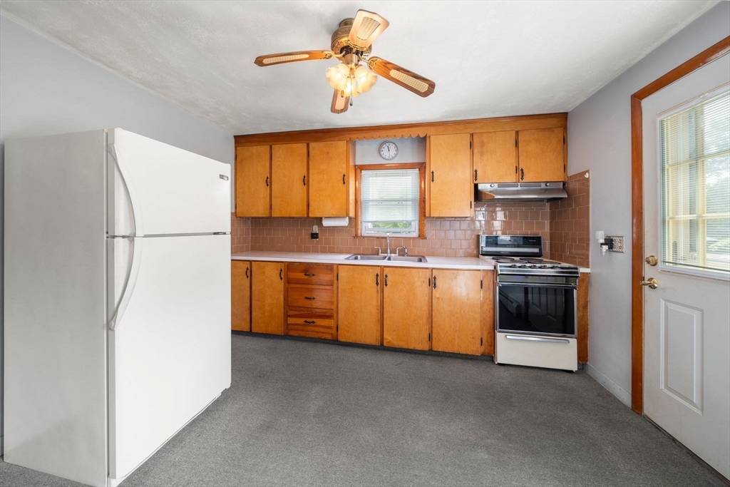 9 Mowry Street Raynham, MA 02767 - Photo 8 of 37