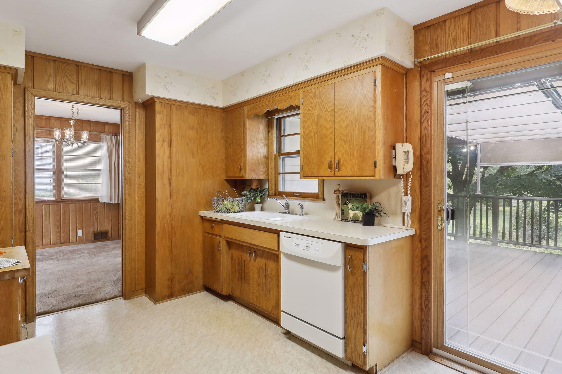 1526 Lone Oak Road Eagan, MN 55121 - Photo 13 of 25 Gallery Image 13