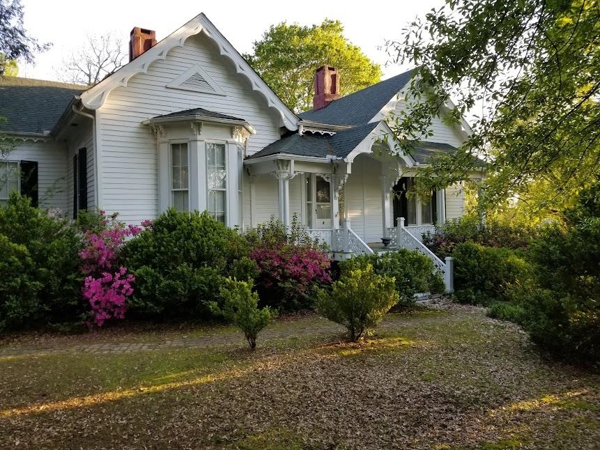 23840 Highway 57 La Grange, TN 38046 - Photo 1 of 15 View of victorian house