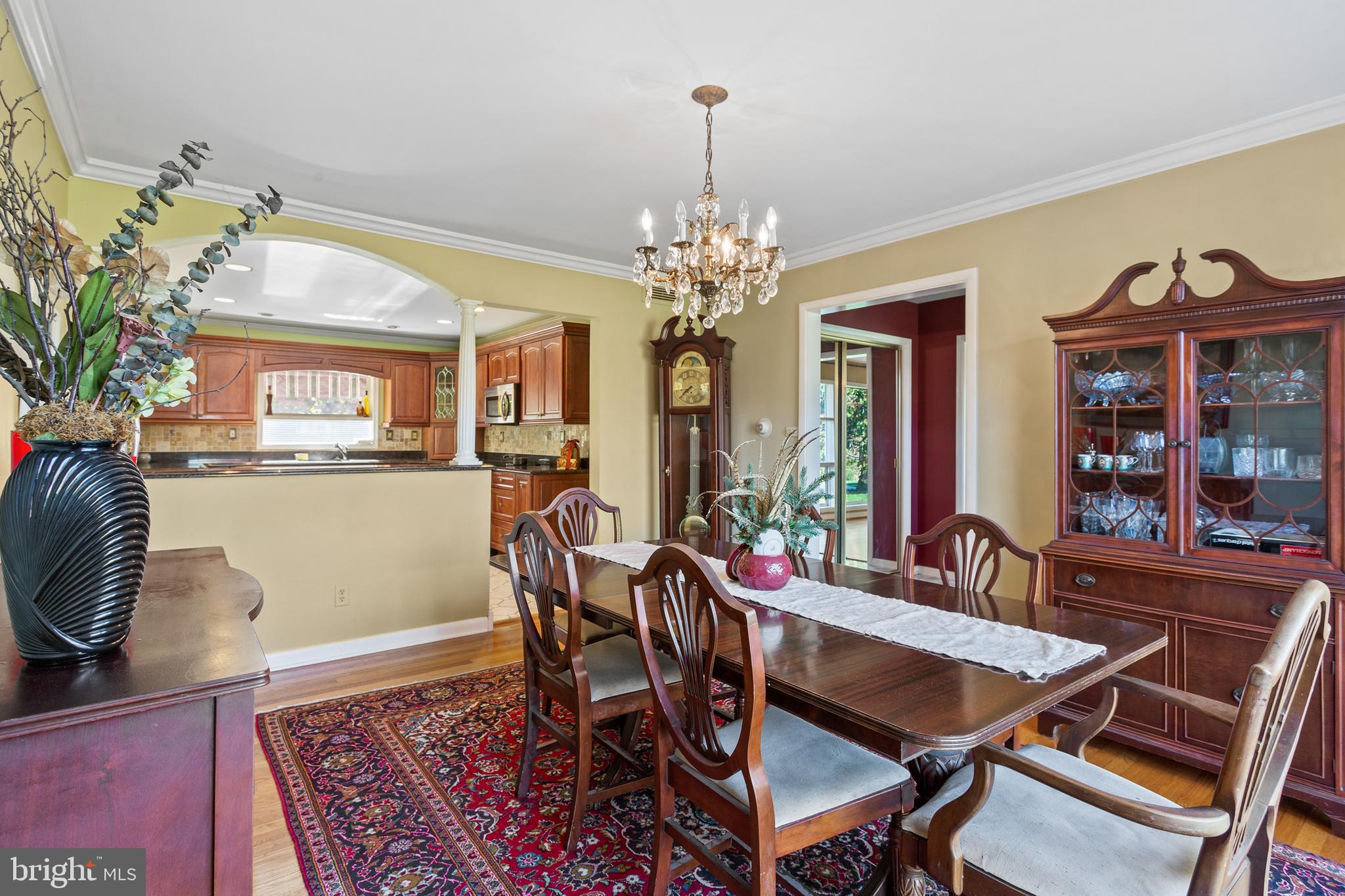 551 Valley View Road Towson, MD 21286 - Photo 8 of 44 Dining Room