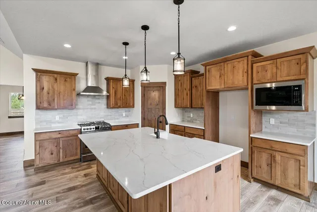 $996,128 | 17372 West Kathleen Avenue, Post Falls, ID 83854