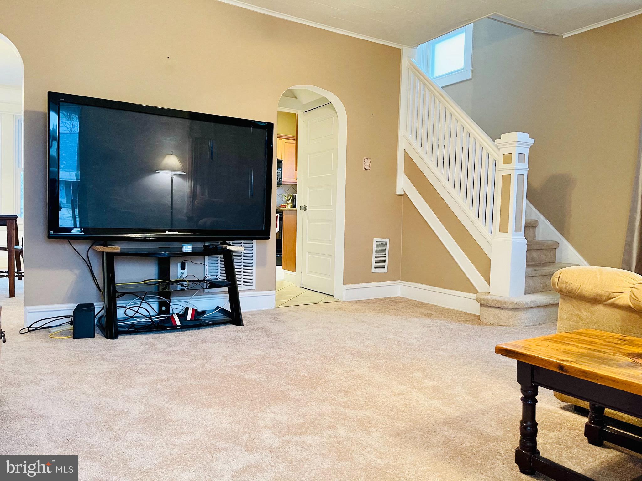 2410 Cleveland Avenue Reading, PA 19609 - Photo 15 of 44