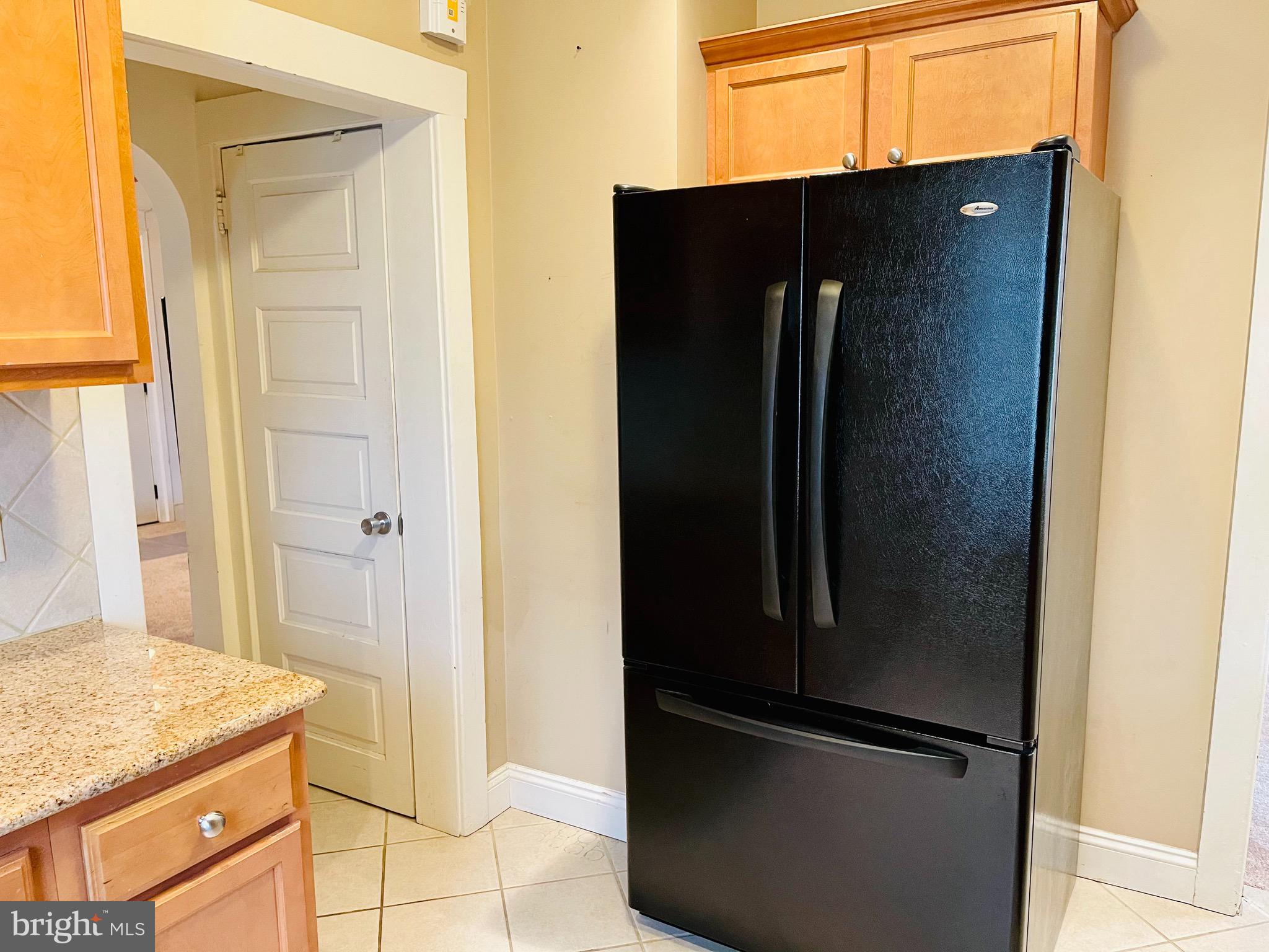 2410 Cleveland Avenue Reading, PA 19609 - Photo 23 of 44