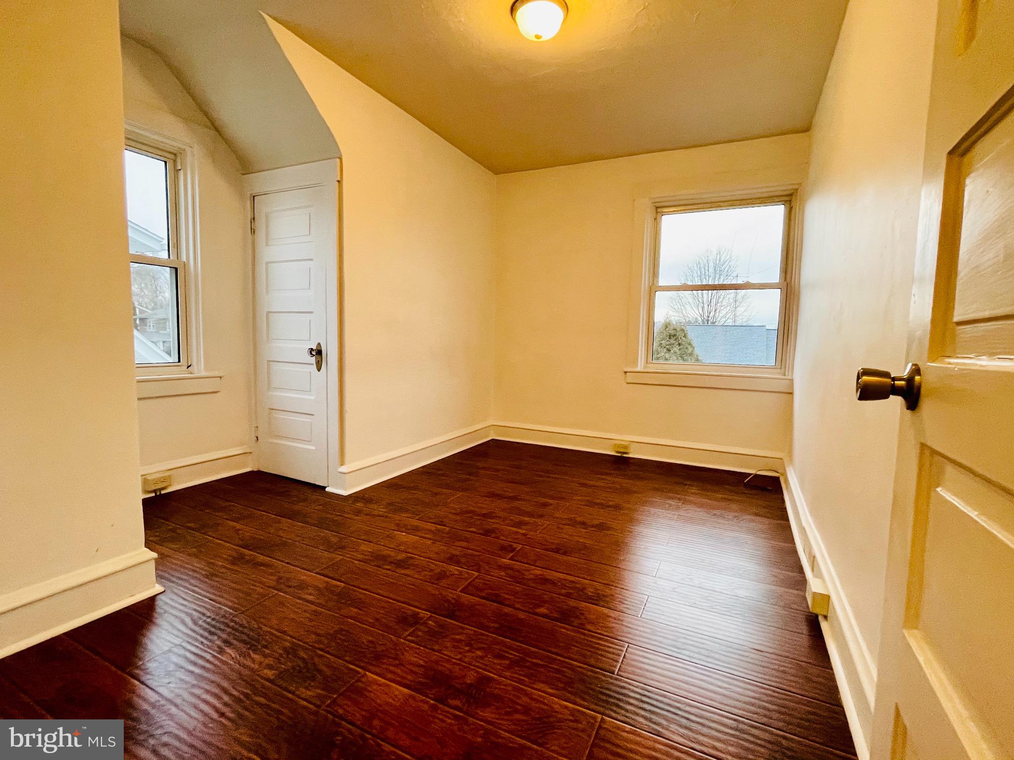 2410 Cleveland Avenue Reading, PA 19609 - Photo 32 of 44