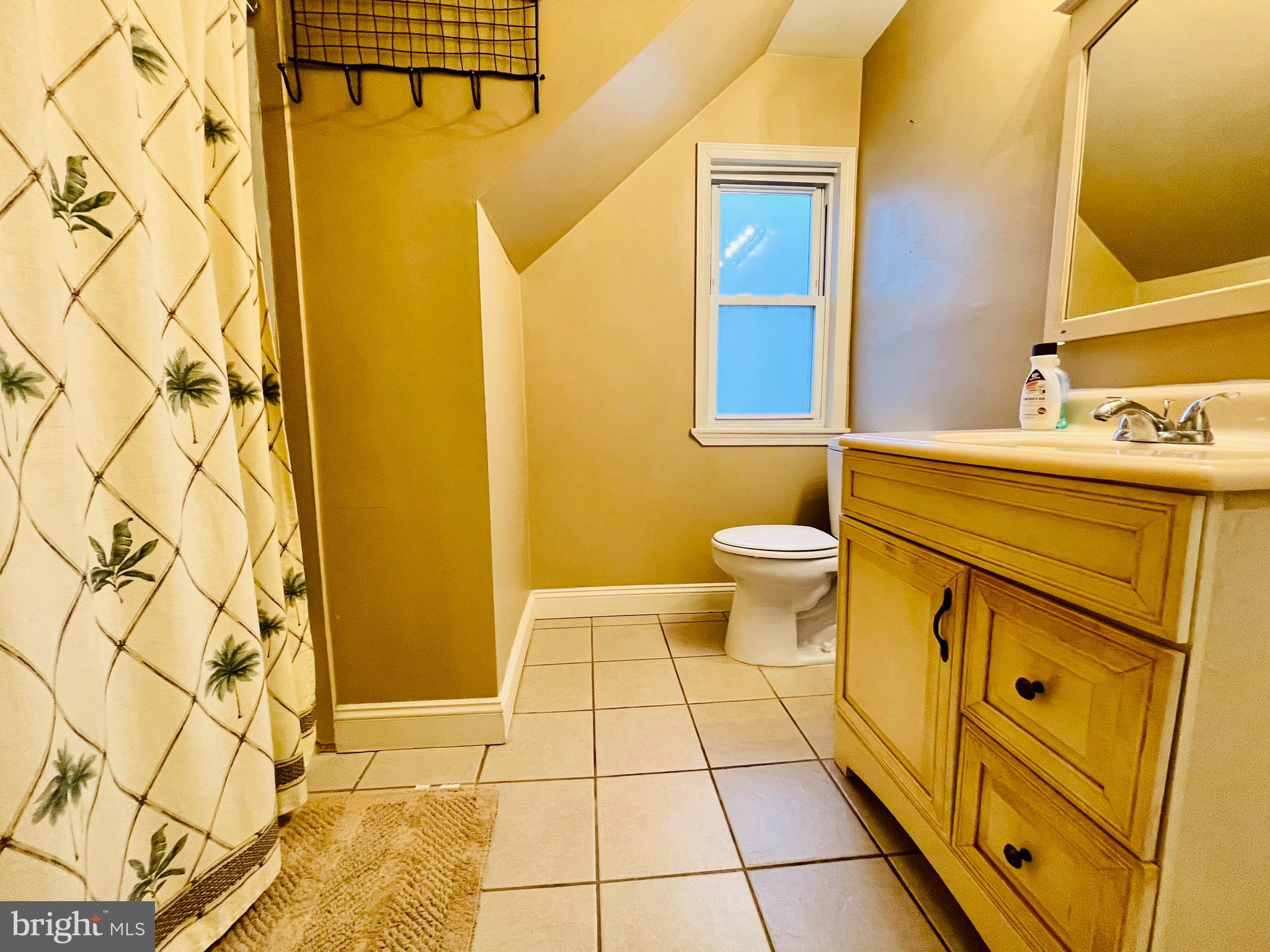 2410 Cleveland Avenue Reading, PA 19609 - Photo 35 of 44